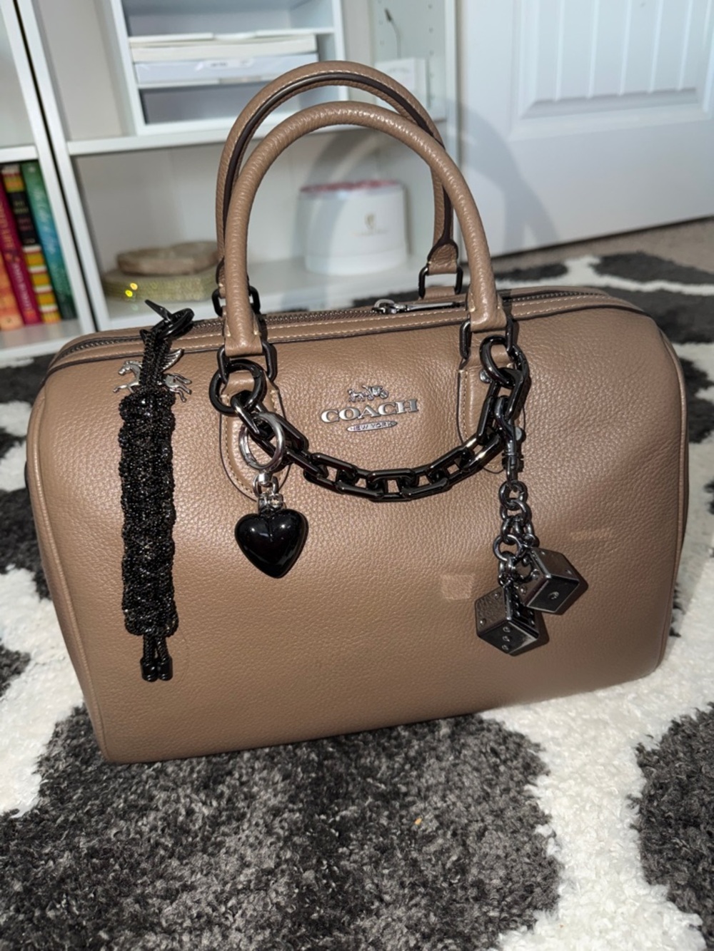 Coach Rowan- Large- Brown/Clay. With bag charms & chains included - Picture 13 of 13